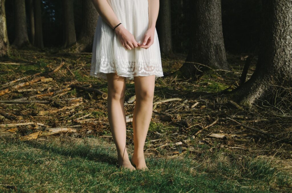 The behaviour of earthing and grounding with bare feet on forest grass